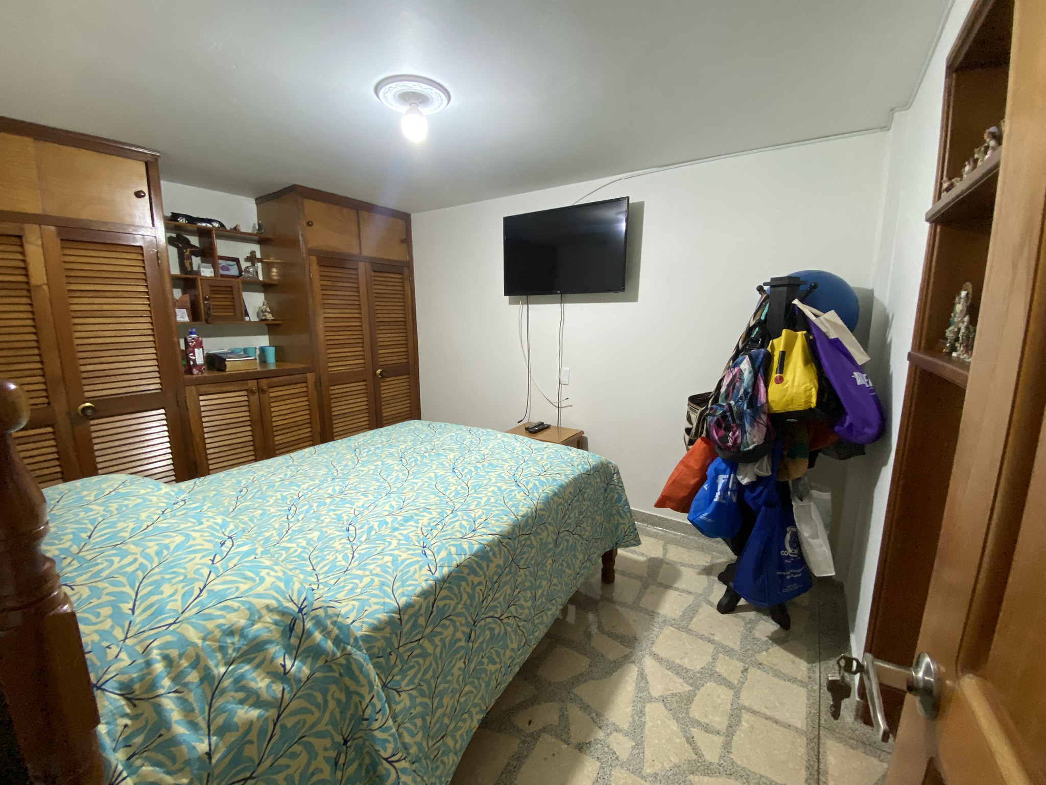 INMOBILIARIA ALBERTO VÉLEZ M. VENDE CASA ALFONSO LÓPEZ 7