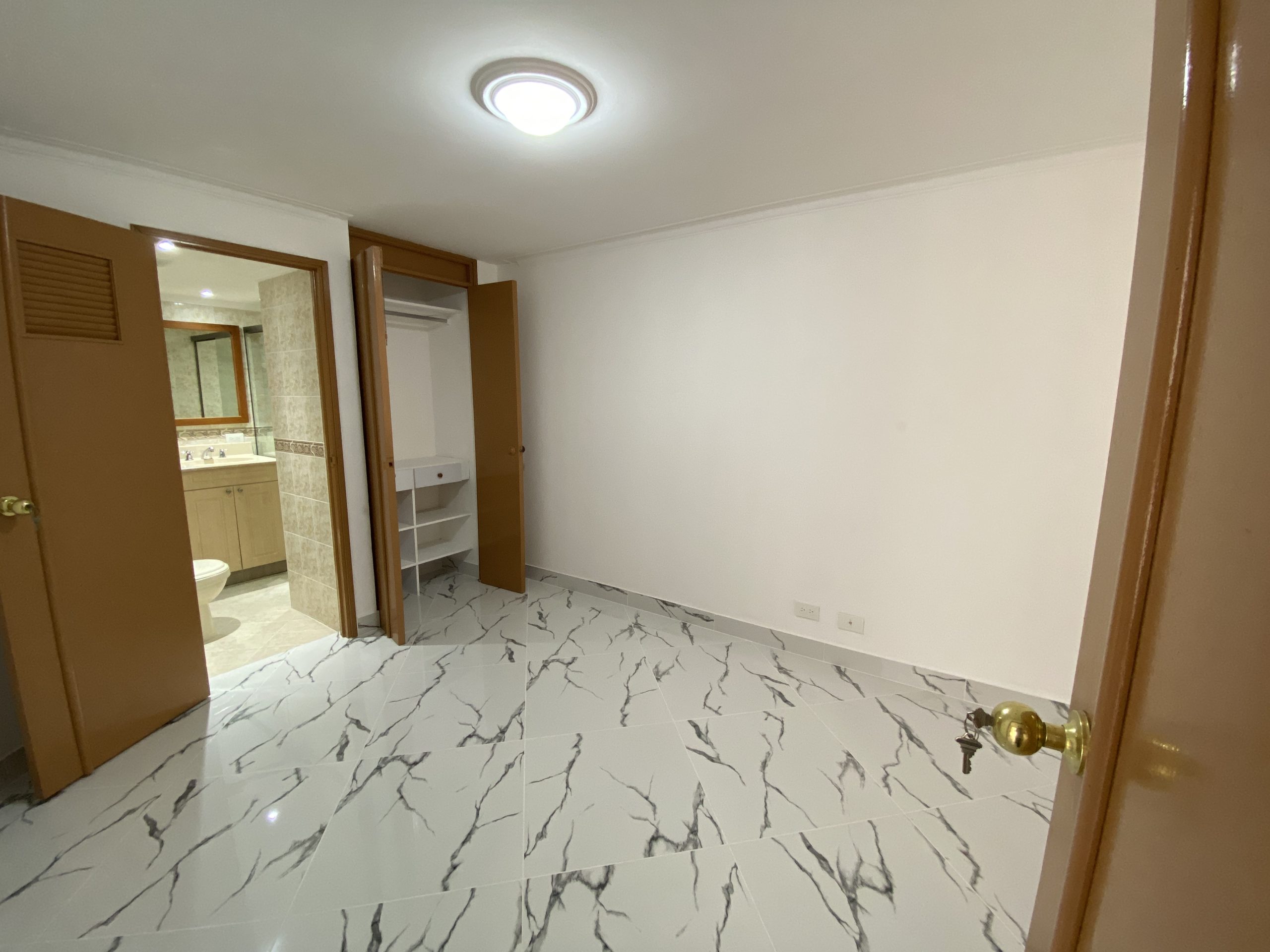INMOBILIARIA ALBERTO VÉLEZ M. VENTA APARTAMENTO ENVIGADO 9