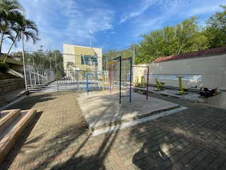 INMOBILIARIA ALBERTO VÉLEZ M. VENTA APARTAMENTO SANTA MÓNICA 8